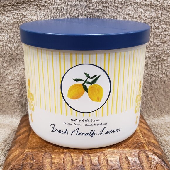 NEW Bath & Body Works Fresh Amalfi Lemon 3-Wick Candle - Picture 1 of 5